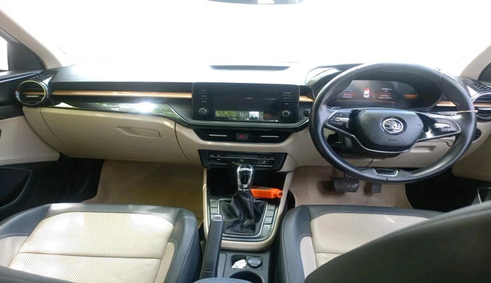 2023 Skoda SLAVIA STYLE 1.0L TSI AT, Petrol, Automatic, 1,20,965 km, interior