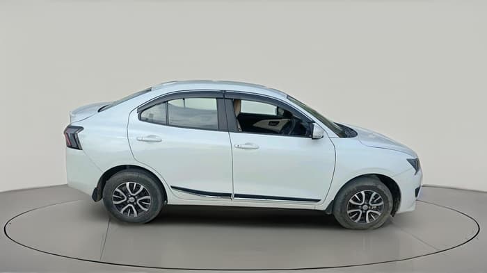 2024 Maruti Dzire VXI, Petrol, Manual, 53,189 km, exterior