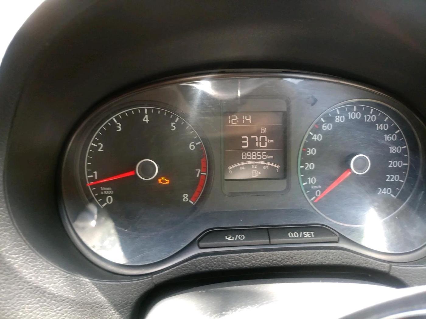 2017 Volkswagen Polo HIGHLINE PLUS 1.2(16 ALLOY, Petrol, Manual, 89,856 km, interior