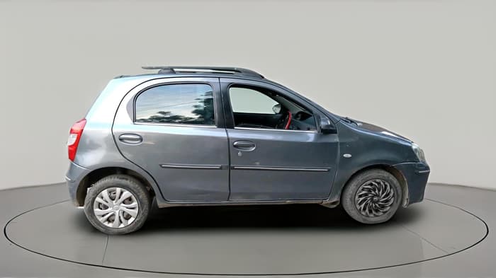2013 Toyota Etios Liva GD, Diesel, Manual, 2,16,005 km, exterior