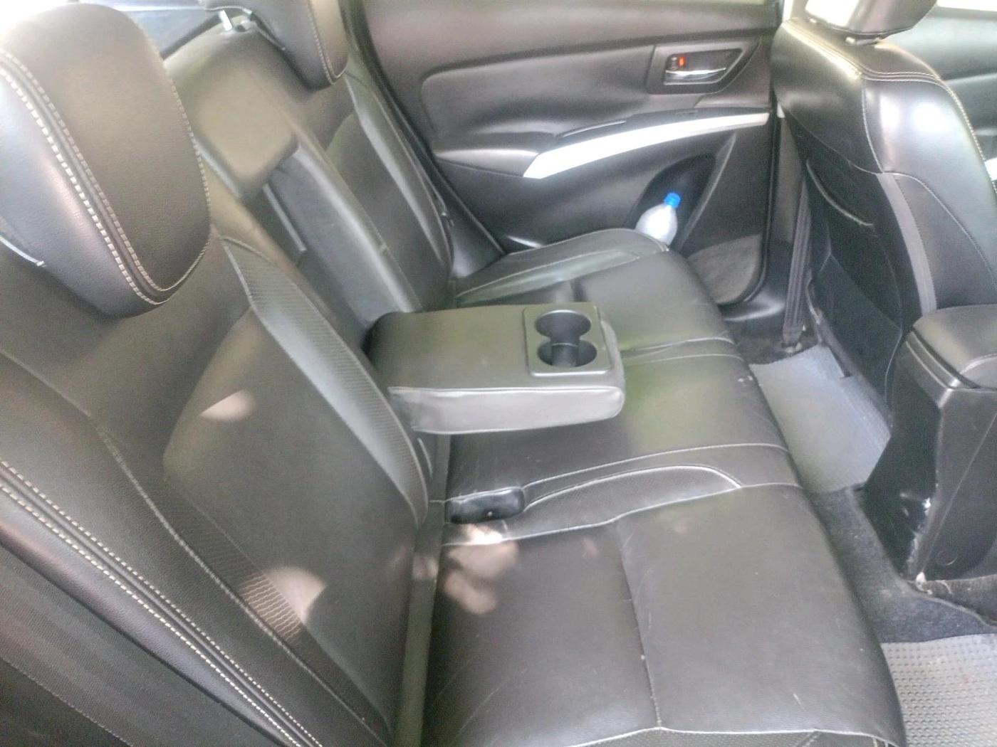 2015 Maruti S Cross ALPHA 1.3, Diesel, Manual, 1,87,446 km, interior