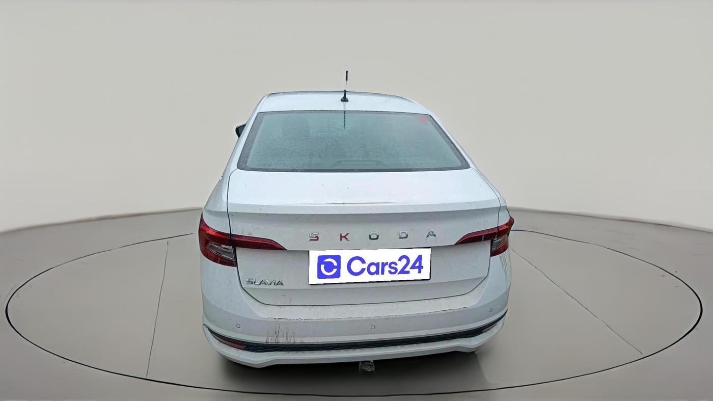 2025 Skoda SLAVIA Classic 1.0L TSI MT, Petrol, Manual, 5,949 km, exterior