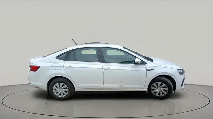 2025 Skoda SLAVIA Classic 1.0L TSI MT, Petrol, Manual, 5,949 km, exterior