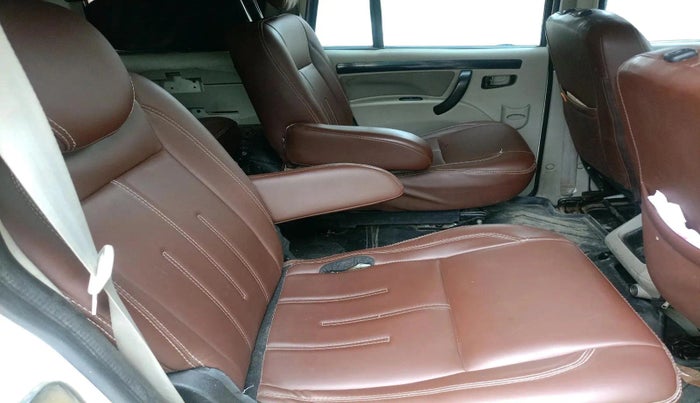 2020 Mahindra Scorpio S5, Diesel, Manual, 1,04,697 km, interior