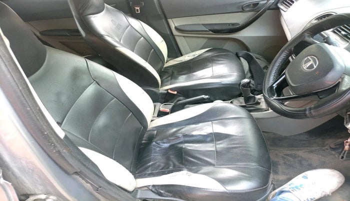 2018 Tata Tiago XT PETROL, Petrol, Manual, 1,96,017 km, interior
