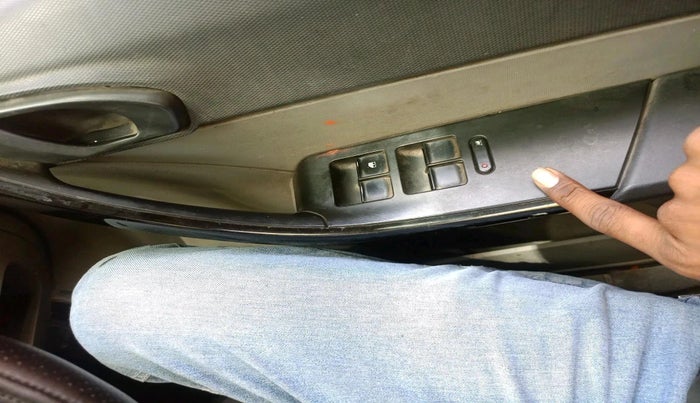 2018 Tata Tiago XT PETROL, Petrol, Manual, 1,96,017 km, interior