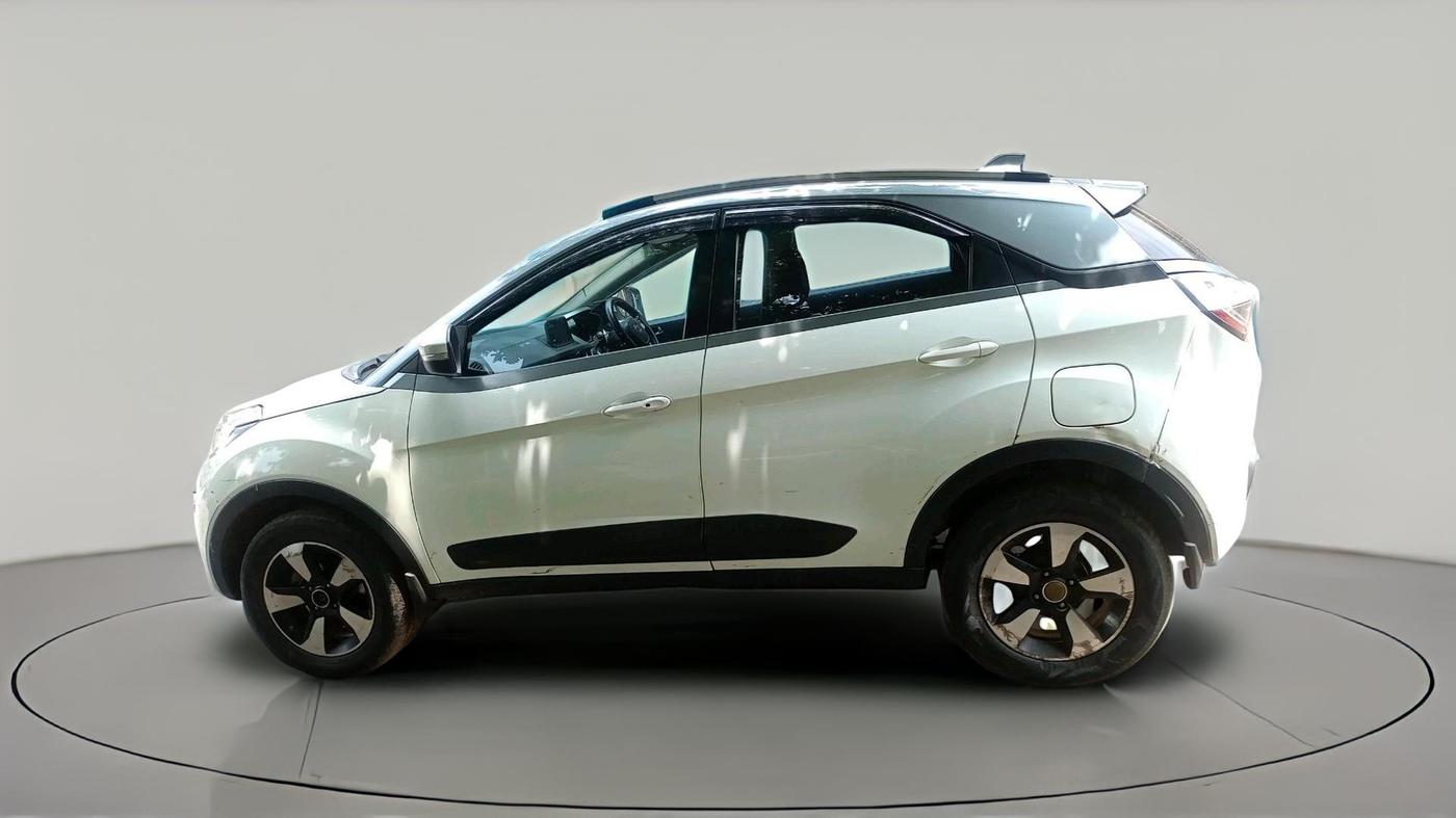 2018 Tata NEXON XZ PLUS DIESEL DUAL TONE, Diesel, Manual, 1,18,839 km, exterior