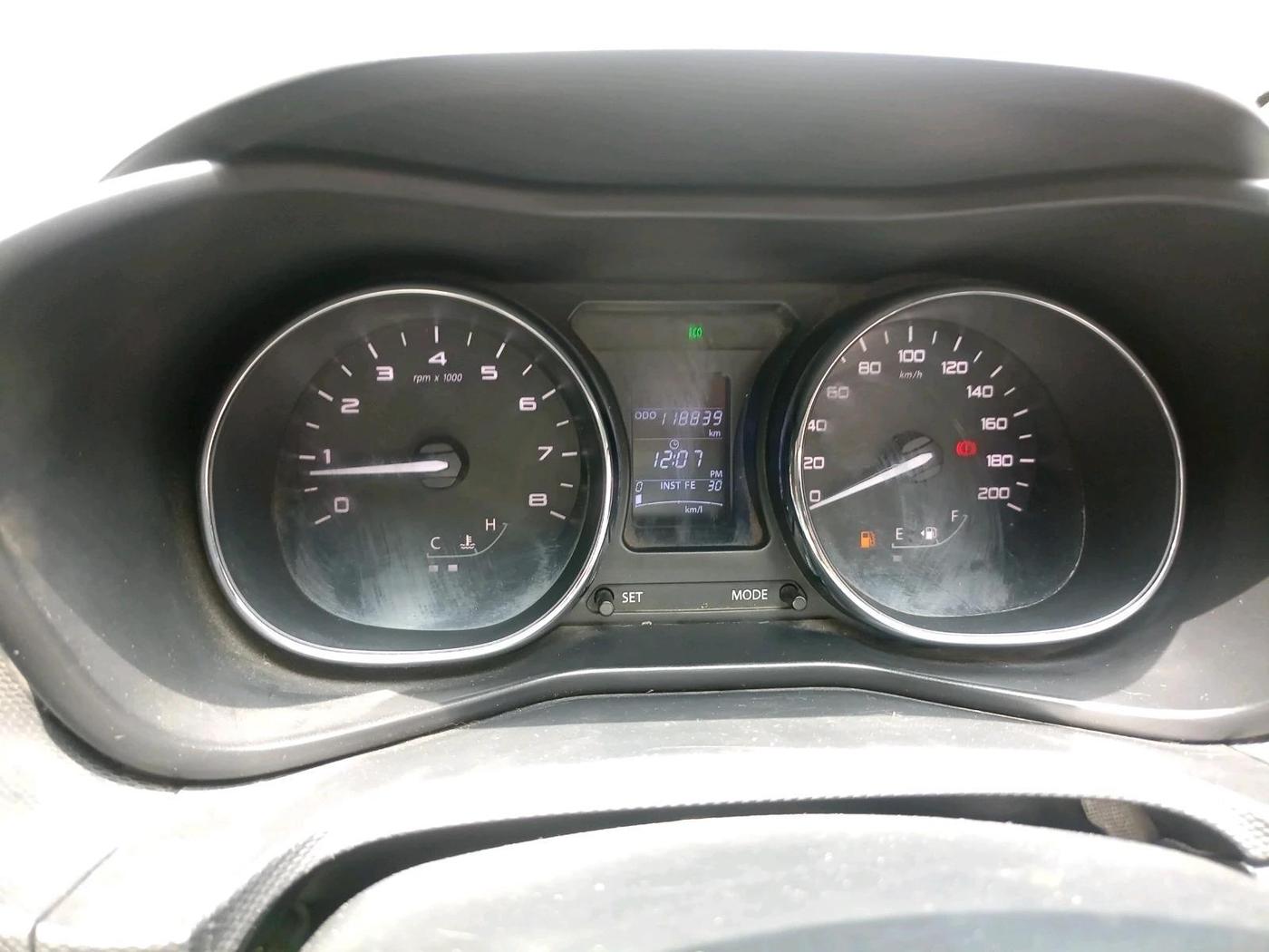 2018 Tata NEXON XZ PLUS DIESEL DUAL TONE, Diesel, Manual, 1,18,839 km, interior