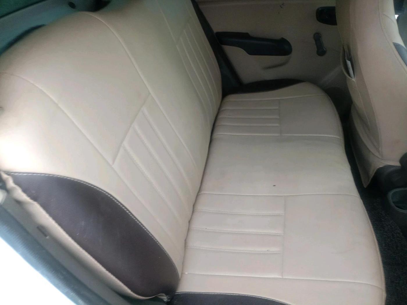 2011 Hyundai i10 ERA 1.1 LPG, Petrol, Manual, 1,28,274 km, interior