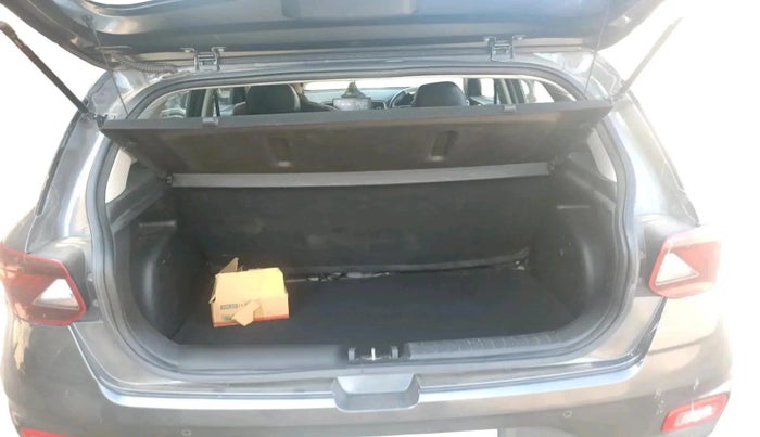 2020 Hyundai VENUE SX 1.5 CRDI, Diesel, Manual, 93,645 km, exterior