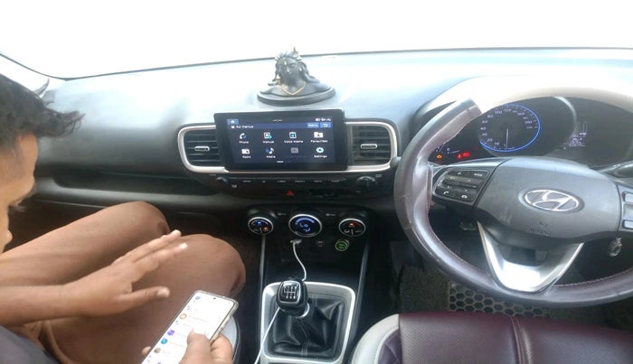 2020 Hyundai VENUE SX 1.5 CRDI, Diesel, Manual, 93,645 km, interior