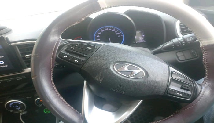 2020 Hyundai VENUE SX 1.5 CRDI, Diesel, Manual, 93,645 km, interior