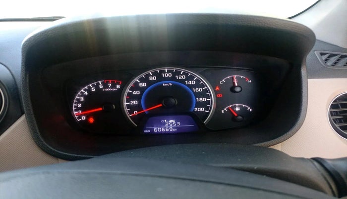 2017 Hyundai Grand i10 SPORTZ 1.2 KAPPA VTVT, Petrol, Manual, 60,669 km, interior