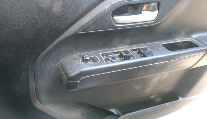 2019 Maruti New Wagon-R ZXI 1.2, Petrol, Manual, 1,02,198 km, interior