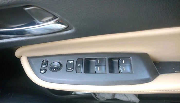 2022 Honda City 1.5L I-VTEC ZX, Petrol, Manual, 80,000 km, interior