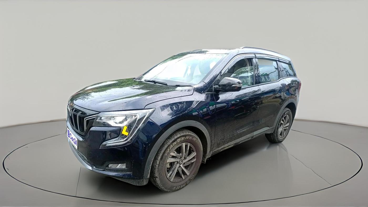 2025 Mahindra XUV700 AX 5 D MT 7 STR, Diesel, Manual, 11,846 km, exterior