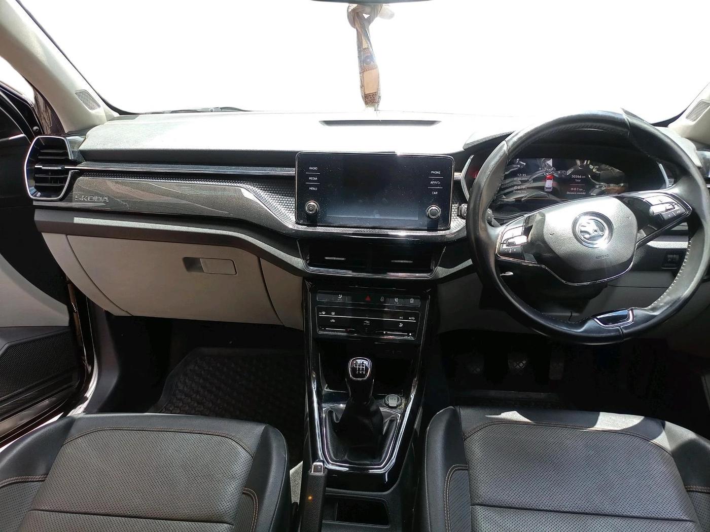 2023 Skoda KUSHAQ STYLE 1.0L TSI MT, Petrol, Manual, 50,366 km, interior