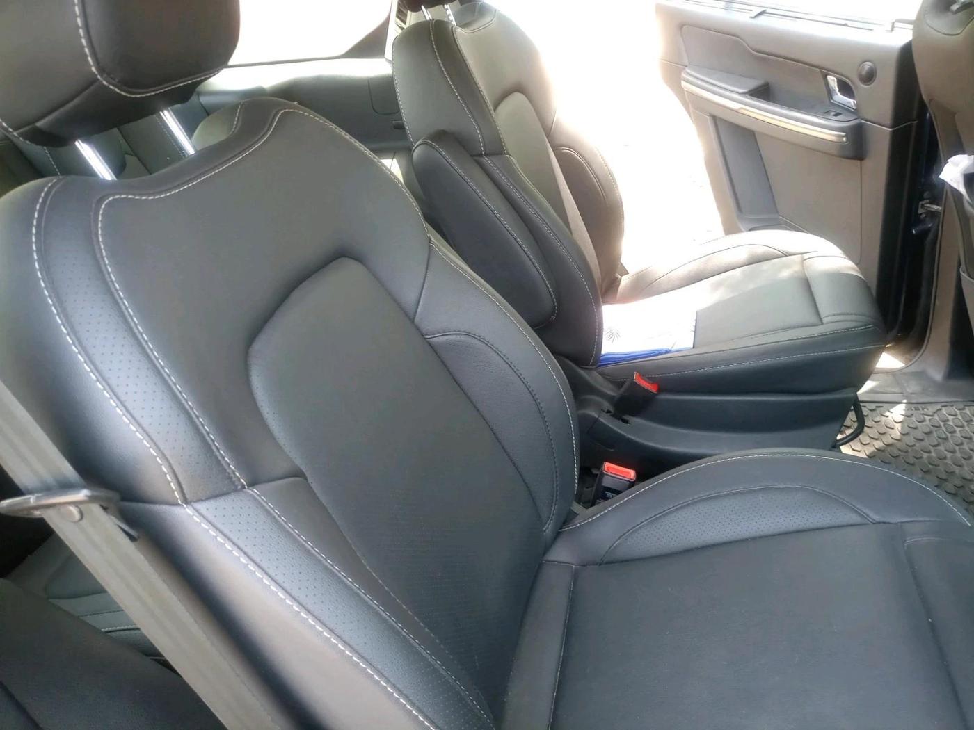 2017 Tata Hexa XT 4X2 6 STR, Diesel, Manual, 1,25,344 km, interior