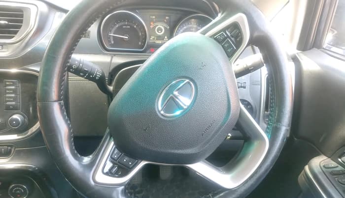 2017 Tata Hexa XT 4X2 6 STR, Diesel, Manual, 1,25,344 km, interior