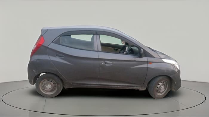 2017 Hyundai Eon ERA +, Petrol, Manual, 1,26,892 km, exterior