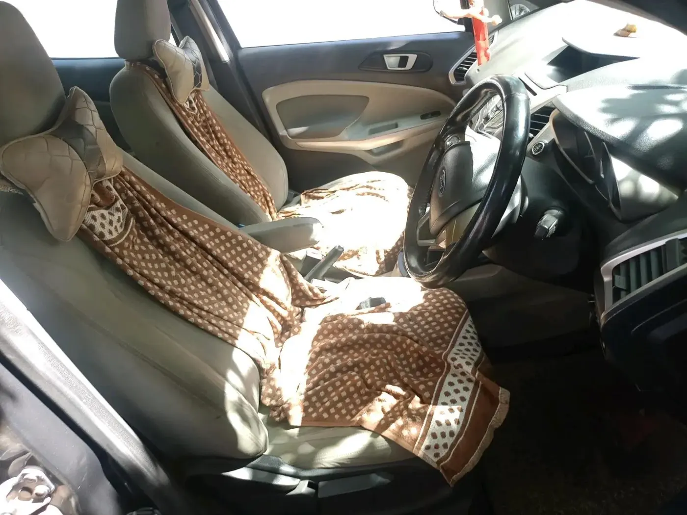 2013 Ford Ecosport TITANIUM 1.0L ECOBOOST, Petrol, Manual, 90,180 km, interior