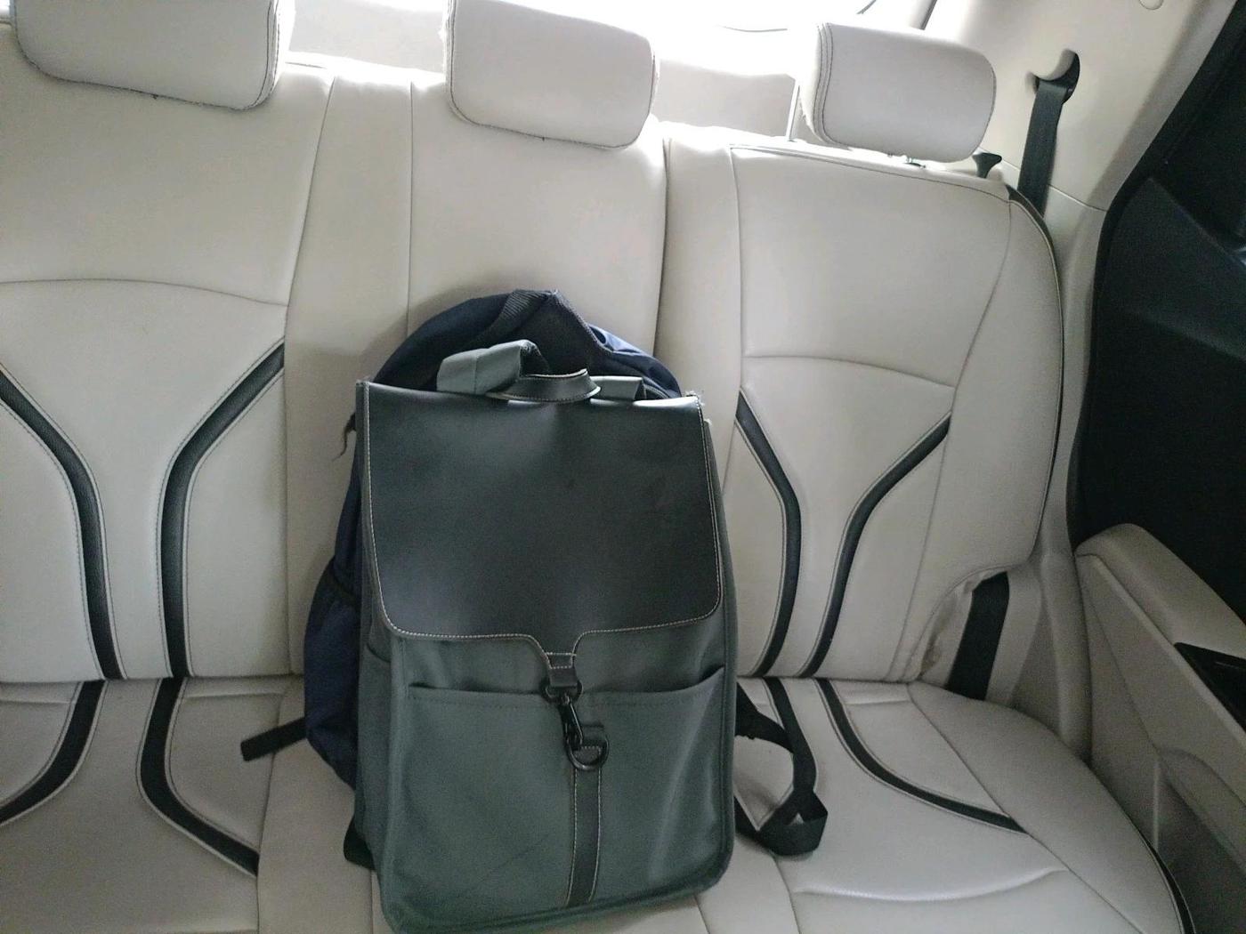 2019 Mahindra XUV300 W6 1.2 PETROL, Petrol, Manual, 93,885 km, interior