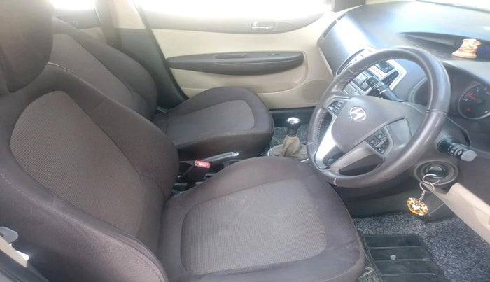 2012 Hyundai i20 SPORTZ 1.2, Petrol, Manual, 68,629 km, interior