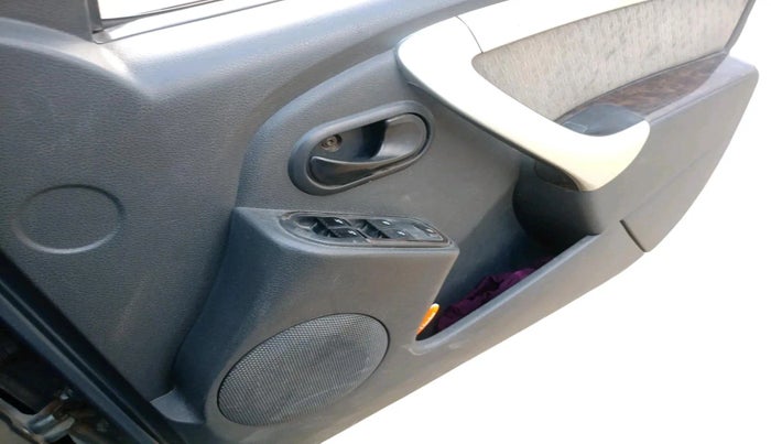 2013 Renault Duster 85 PS RXL DIESEL, Diesel, Manual, 1,21,073 km, interior