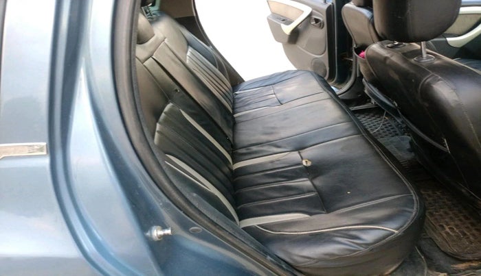 2013 Renault Duster 85 PS RXL DIESEL, Diesel, Manual, 1,21,073 km, interior