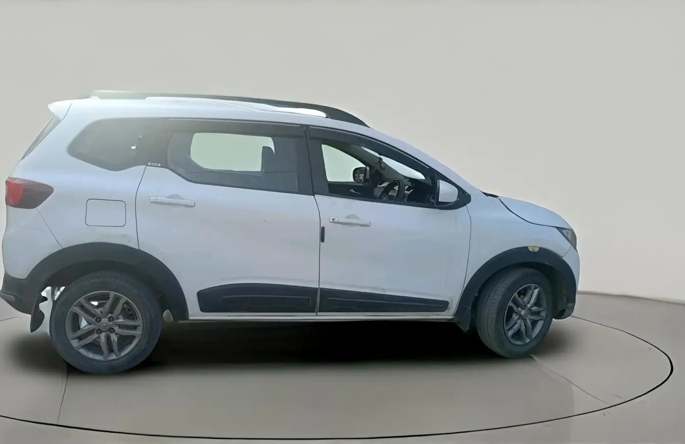 2019 Renault TRIBER RXZ, Petrol, Manual, 1,12,891 km, exterior