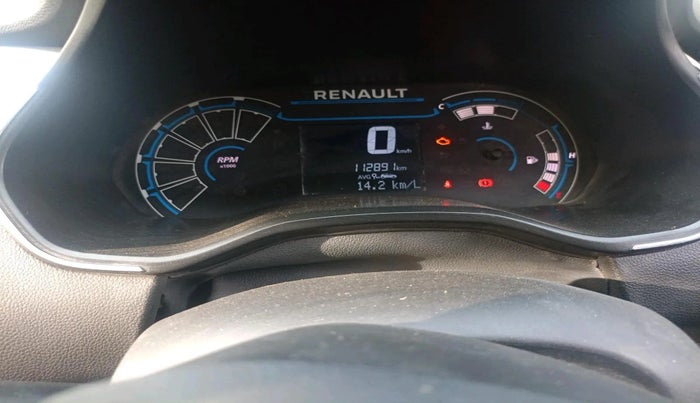 2019 Renault TRIBER RXZ, Petrol, Manual, 1,12,891 km, interior