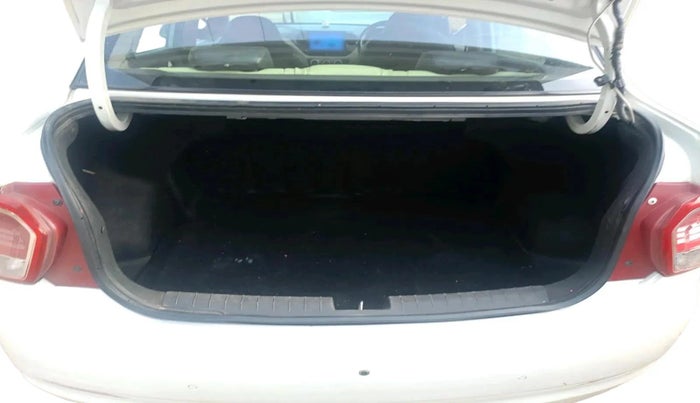 2016 Hyundai Xcent S  1.1 CRDI SPECIAL EDITION, Diesel, Manual, 84,775 km, exterior