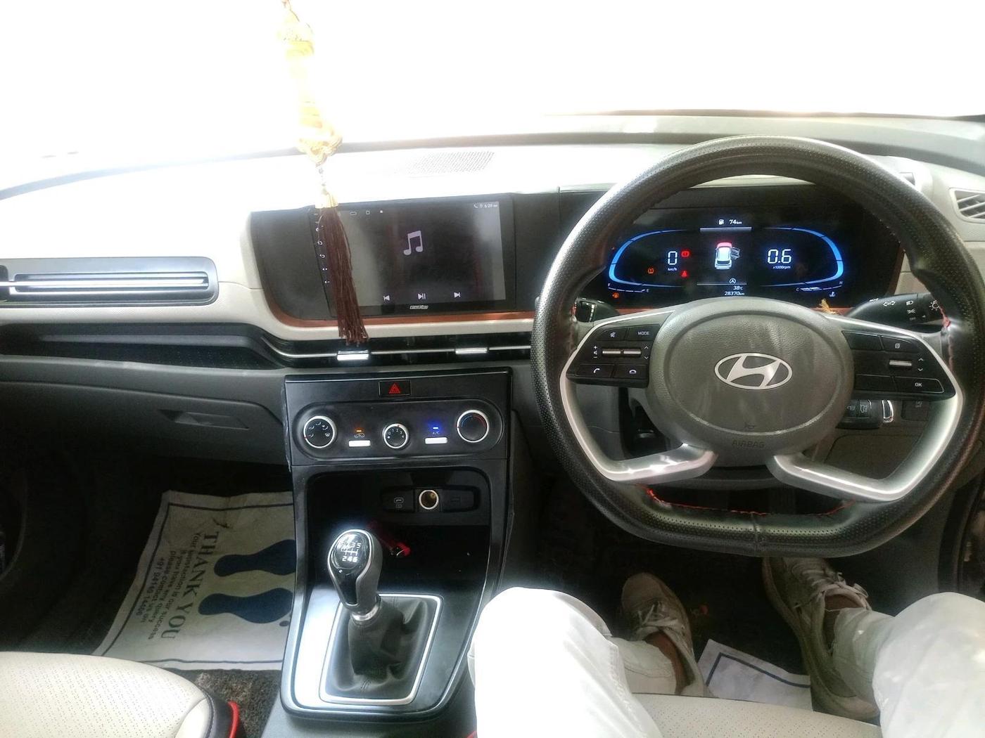 2024 Hyundai Creta E 1.5 PETROL, Petrol, Manual, 28,370 km, interior