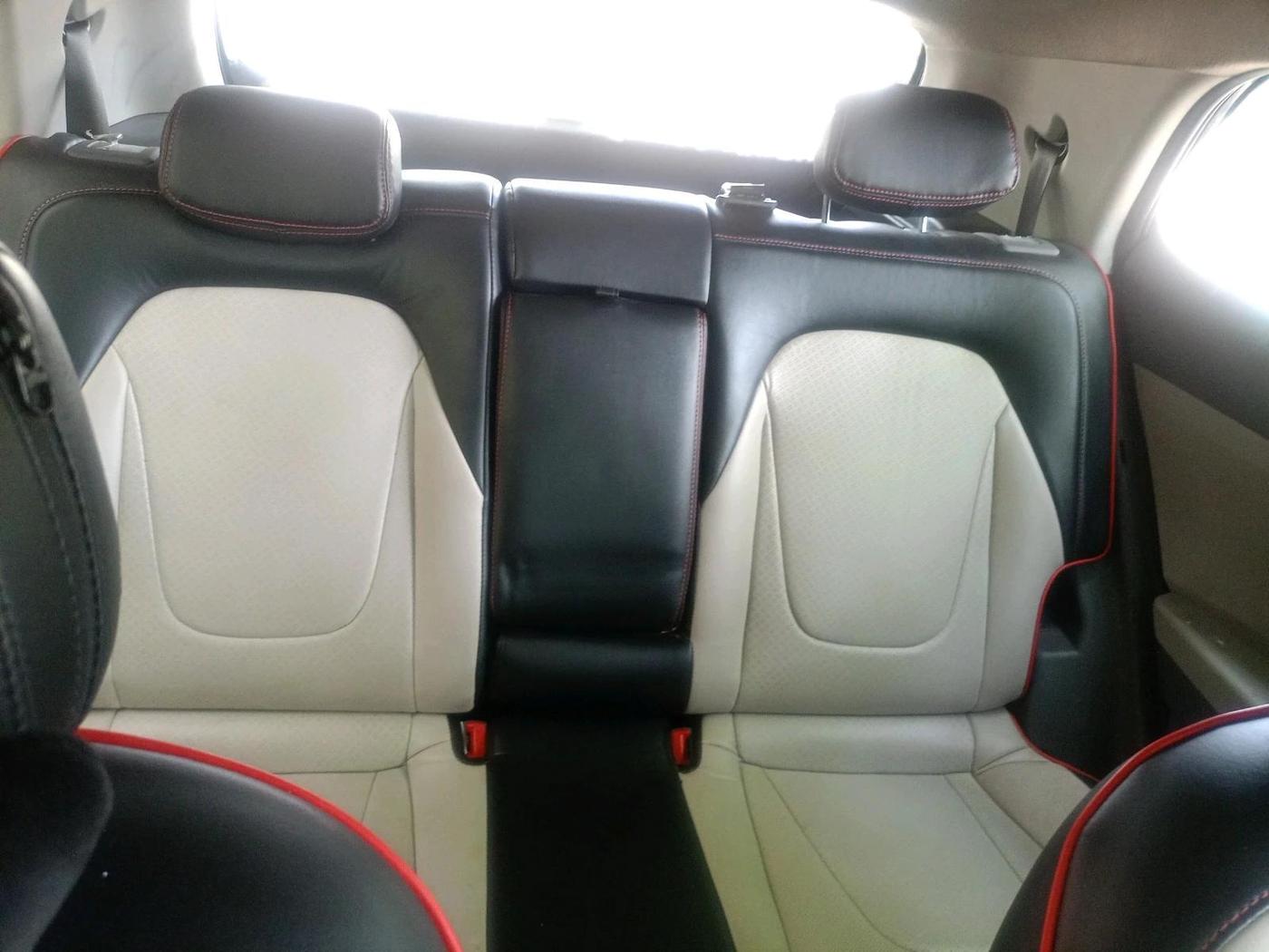 2024 Hyundai Creta E 1.5 PETROL, Petrol, Manual, 28,370 km, interior