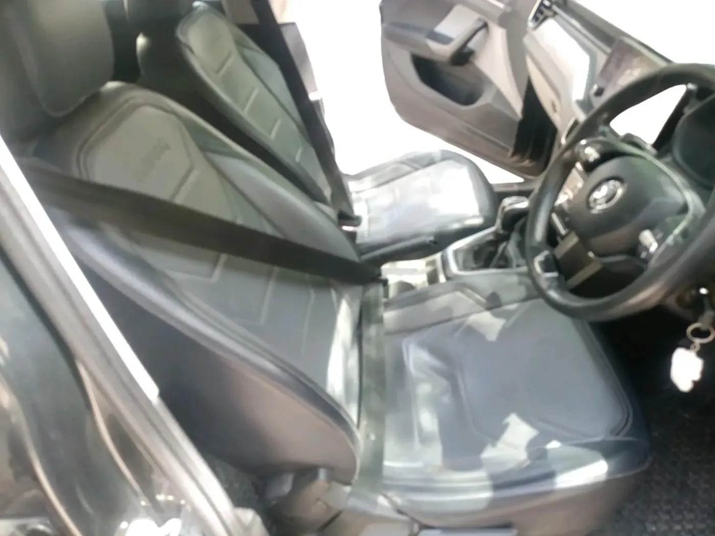 2022 Skoda KUSHAQ AMBITION 1.0L TSI AT, Petrol, Automatic, 75,601 km, interior