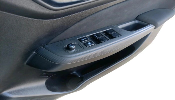 2022 Maruti Swift VXI, Petrol, Manual, 56,324 km, interior