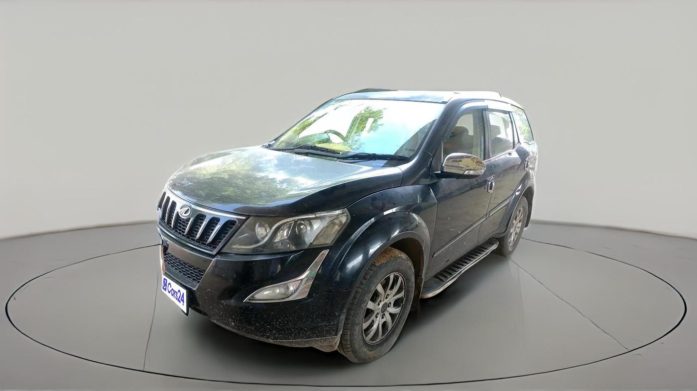 2015 Mahindra XUV500 W10, Diesel, Manual, 1,51,914 km, exterior