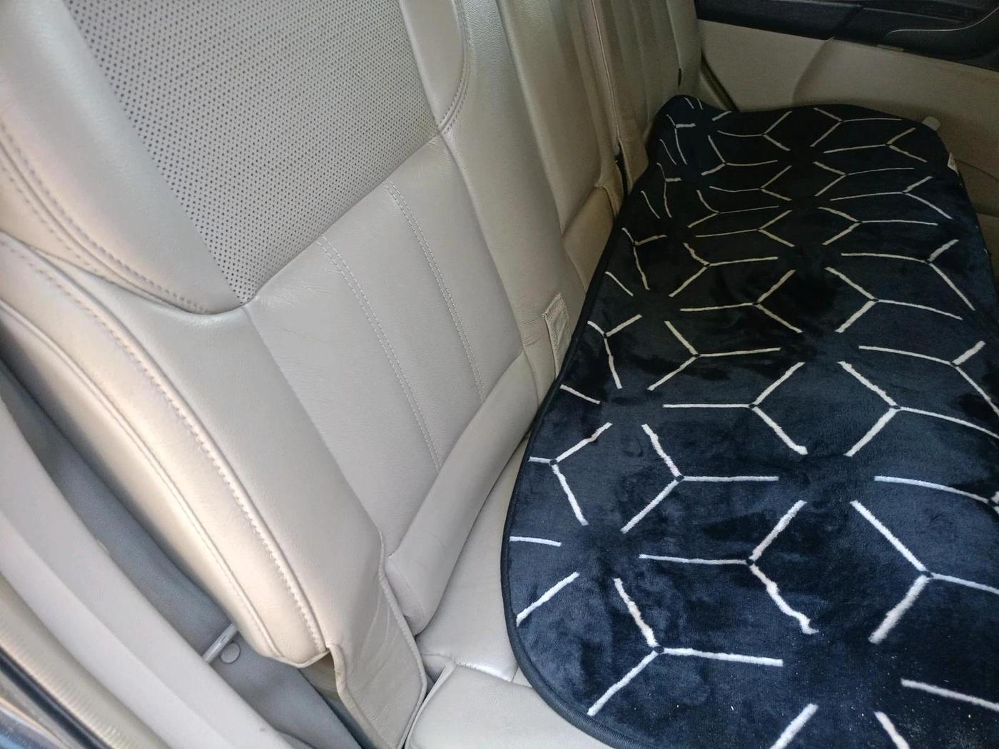 2015 Mahindra XUV500 W10, Diesel, Manual, 1,51,914 km, interior