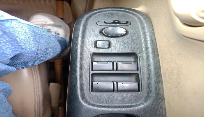 2015 Honda Amaze 1.5L I-DTEC S, Diesel, Manual, 1,31,538 km, interior