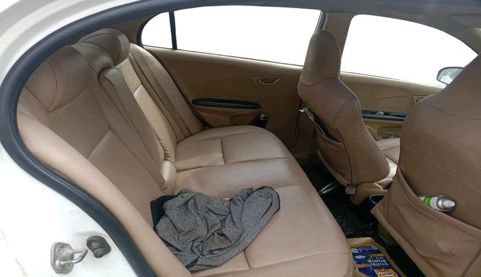 2015 Honda Amaze 1.5L I-DTEC S, Diesel, Manual, 1,31,538 km, interior