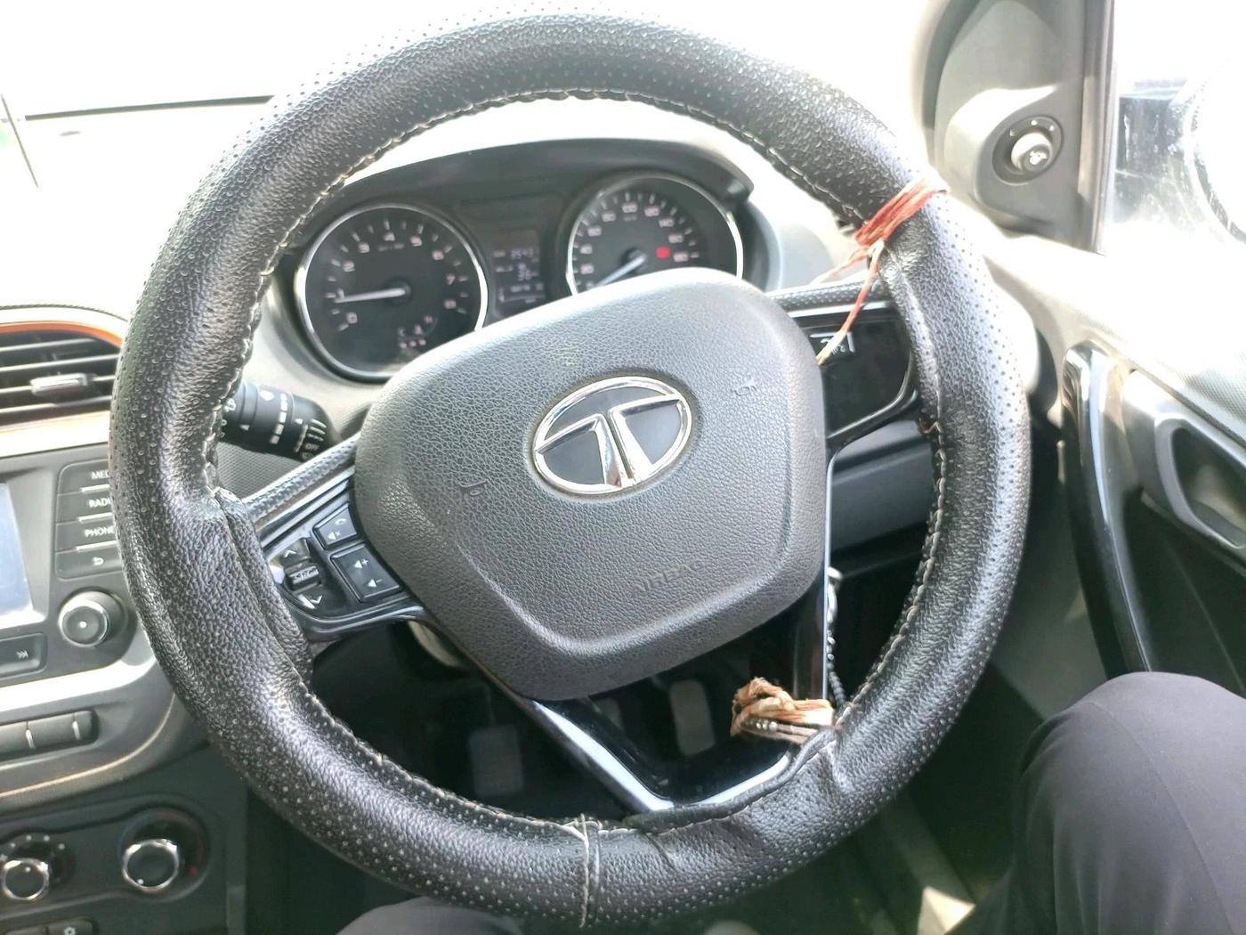 2018 Tata Tiago XZ PETROL, Petrol, Manual, 35,431 km, interior