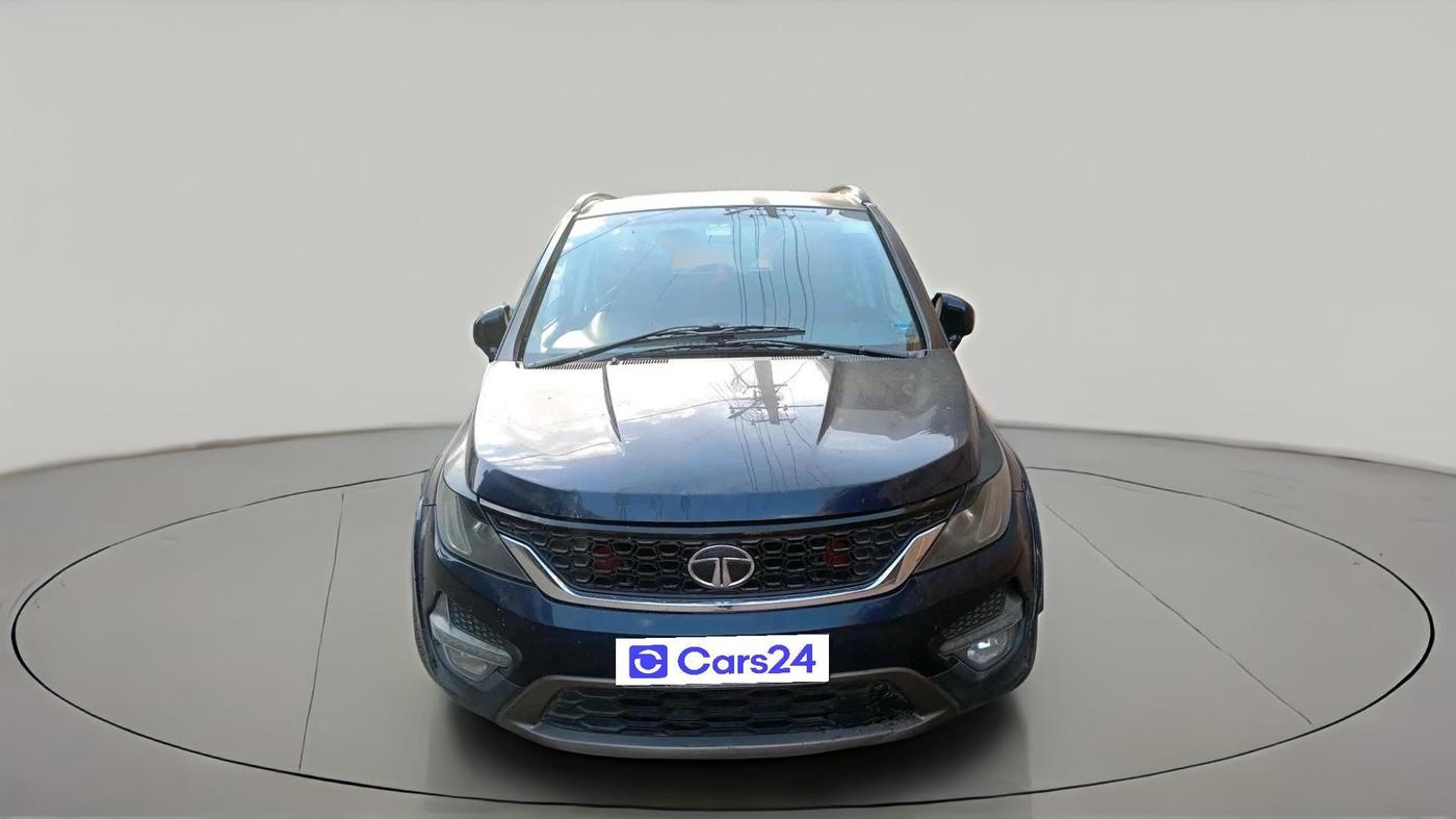 2017 Tata Hexa XT 4X2 7 STR, Diesel, Manual, 2,43,811 km, exterior
