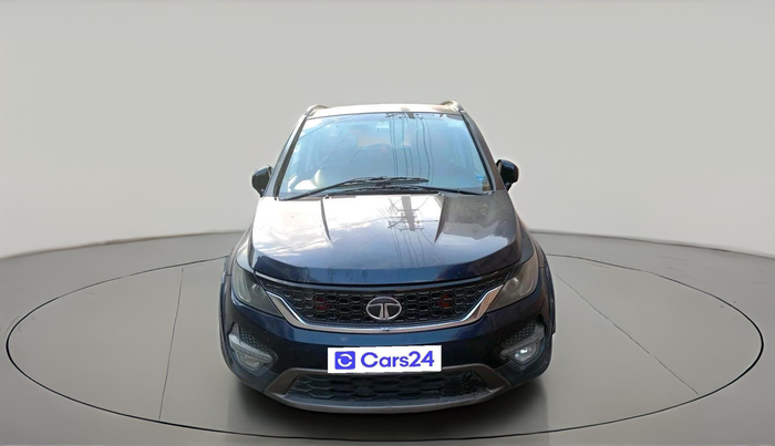 2017 Tata Hexa XT 4X2 7 STR, Diesel, Manual, 2,43,811 km, exterior