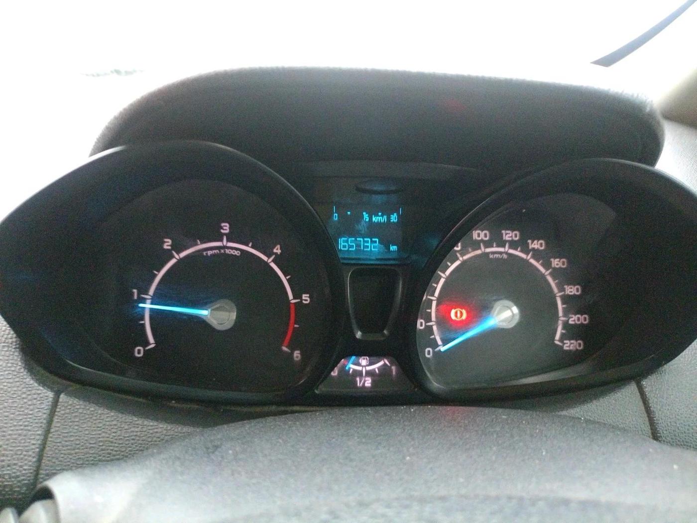 2015 Ford Ecosport TREND 1.5L DIESEL, Diesel, Manual, 1,65,732 km, interior