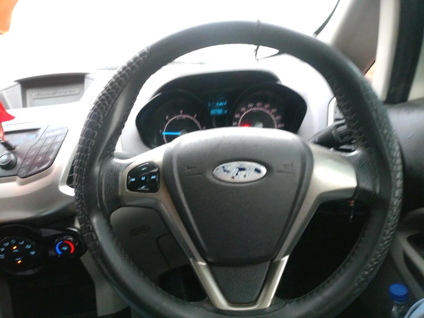 2015 Ford Ecosport TREND 1.5L DIESEL, Diesel, Manual, 1,65,732 km, interior