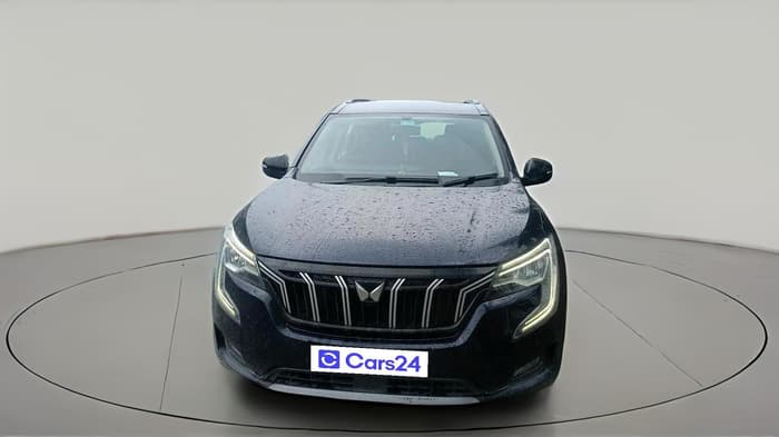 2022 Mahindra XUV700 AX 5 D MT 7 STR, Diesel, Manual, 1,20,521 km, exterior