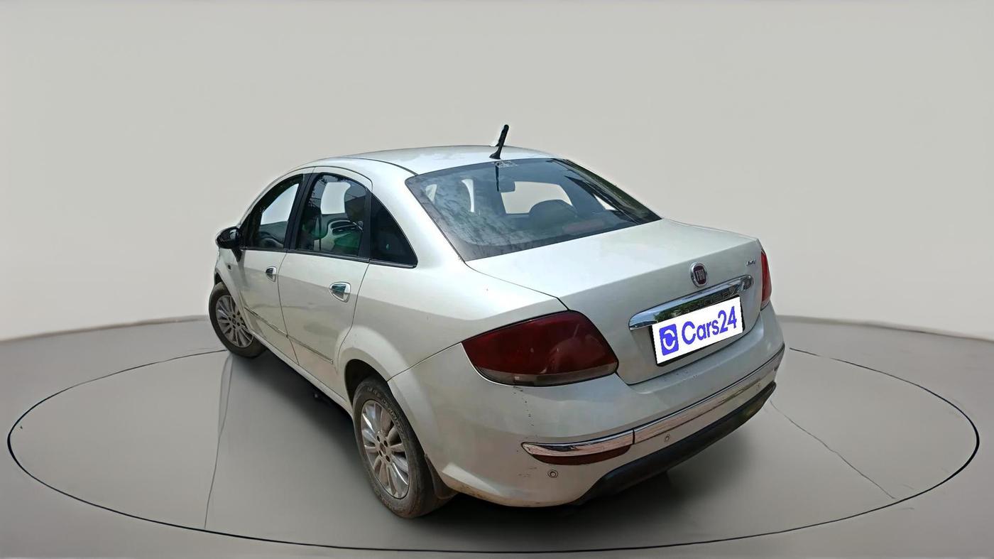 2018 Fiat Linea EMOTION 1.3 L ADVANCED MULTIJET, Diesel, Manual, 1,66,784 km, exterior