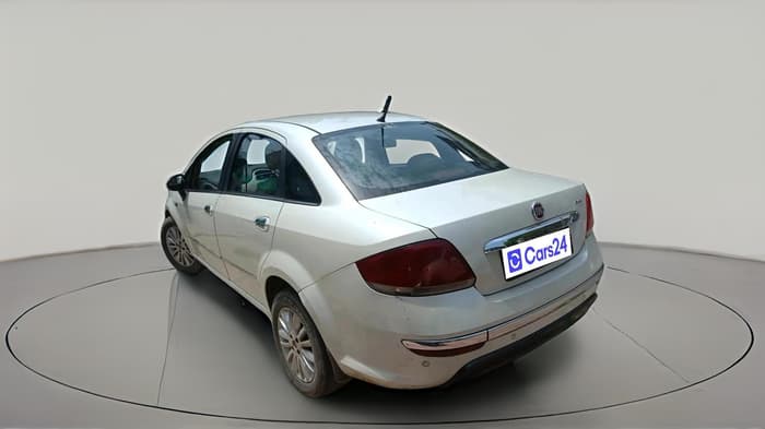 2018 Fiat Linea EMOTION 1.3 L ADVANCED MULTIJET, Diesel, Manual, 1,66,784 km, exterior