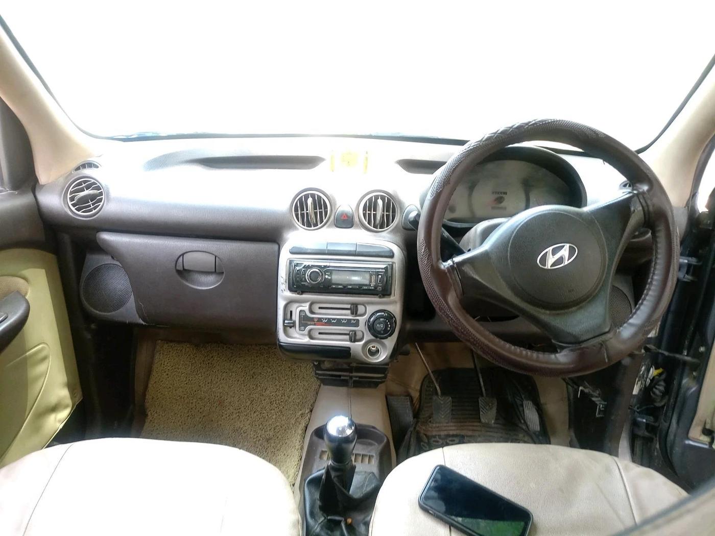 2011 Hyundai Santro Xing GLS, Petrol, Manual, 1,40,561 km, interior