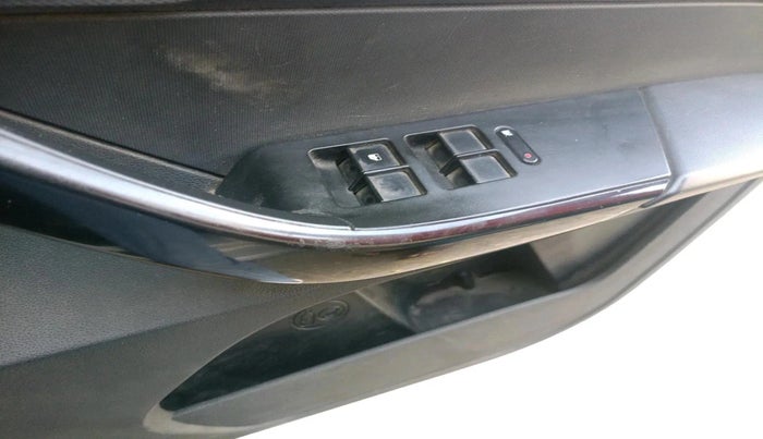 2018 Tata TIAGO NRG PETROL, Petrol, Manual, 52,715 km, interior